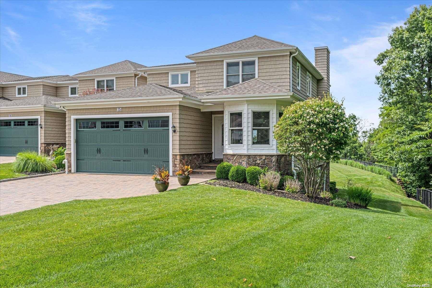 25 Theresa LN #25,  Port Jefferson,  NY 11777