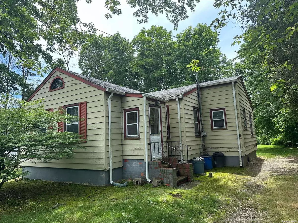 Wyandanch, NY 11798,126 Patton AVE