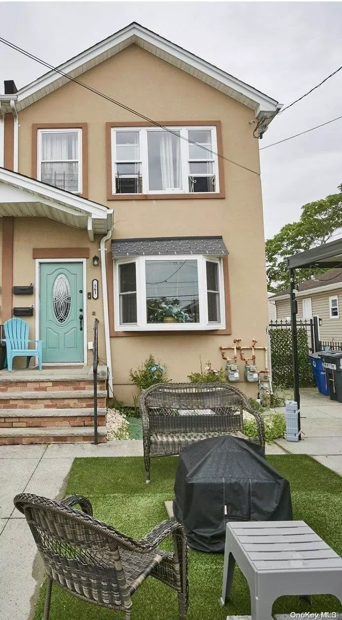 Far Rockaway, NY 11691,561 Beach 43rd ST