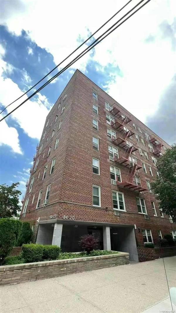 84-20 51 AVE #1A,  Elmhurst,  NY 11373