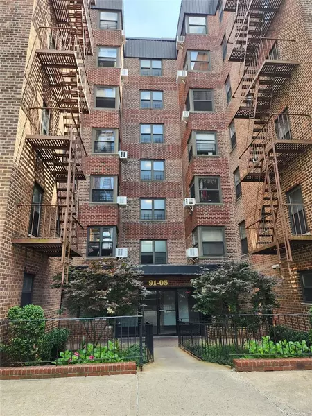 91-08 32 AVE #E107, East Elmhurst, NY 11369