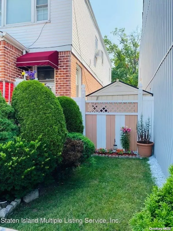 Ozone Park, NY 11416,97-47 94 Th Street