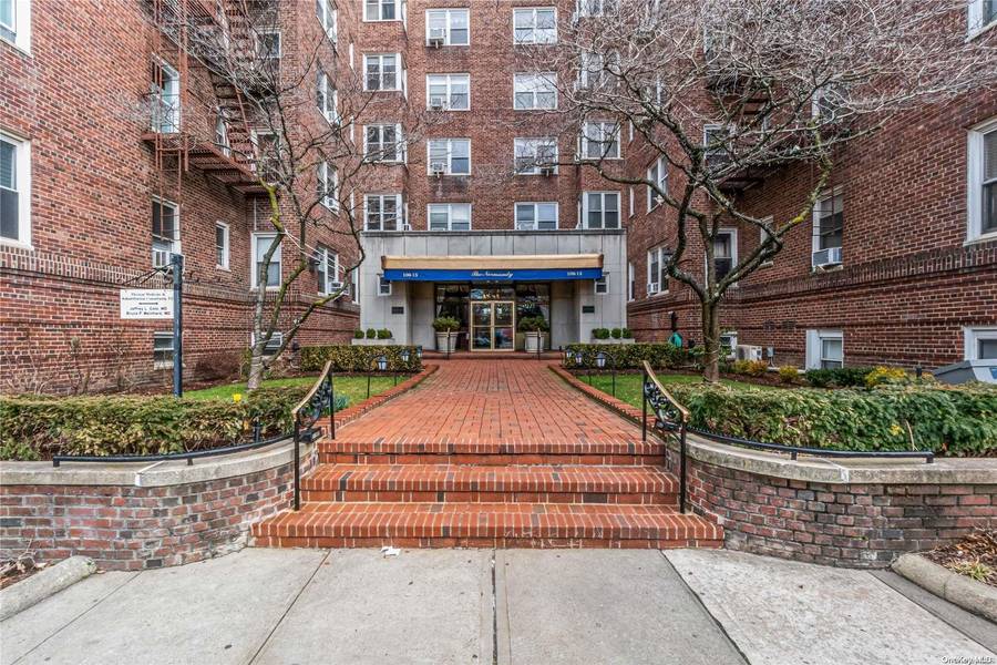 106-15 Queens BLVD #4L, Forest Hills, NY 11375