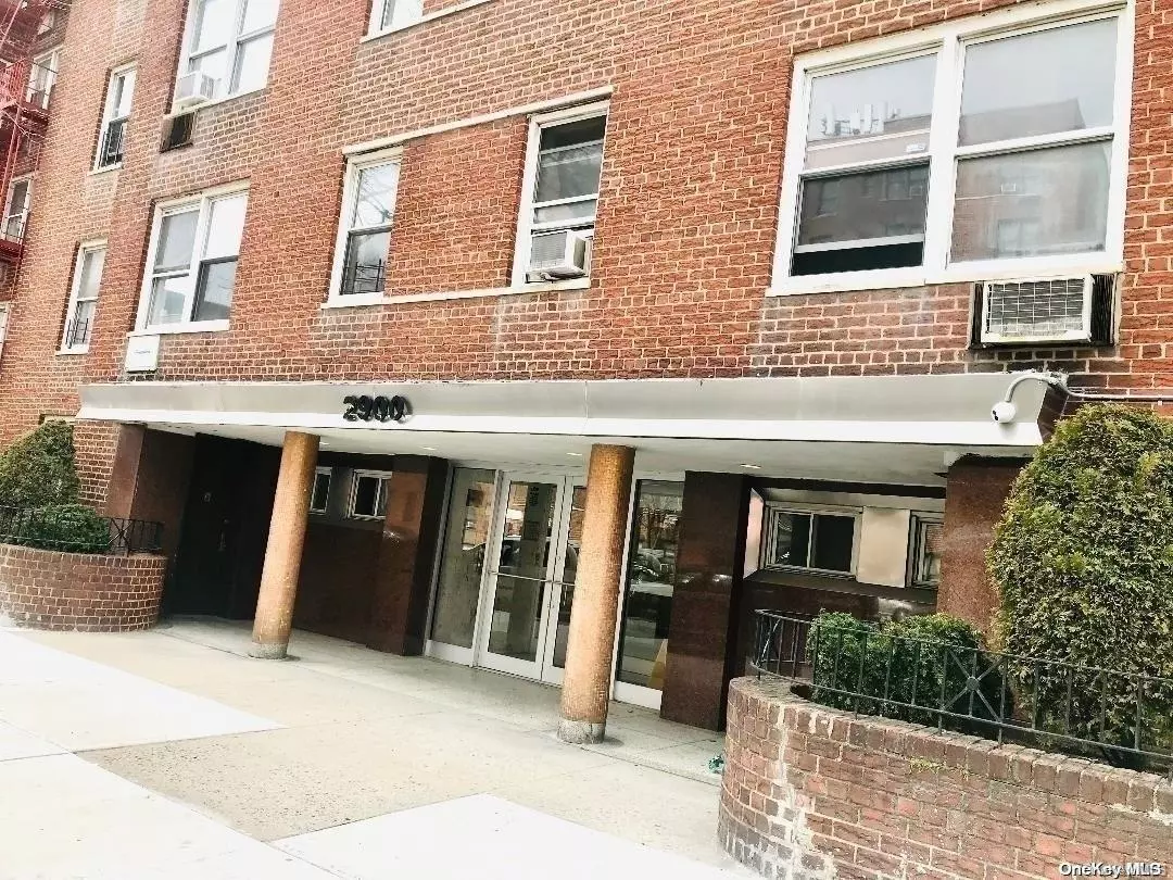 Brooklyn, NY 11235,2900 Ocean Avenue #5N