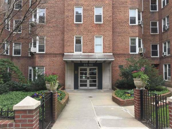 65-60 Wetherole Street #4A,  Rego Park,  NY 11374