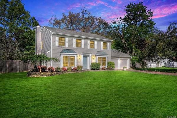 12 Magnet ST, Stony Brook, NY 11790