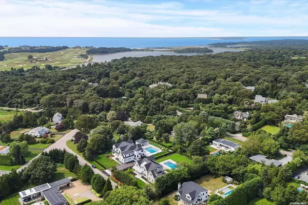 Southampton, NY 11968,52 Country Club DR