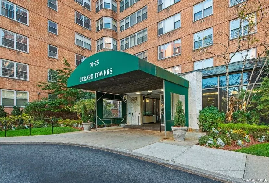 70-25 Yellowstone BLVD #2A, Forest Hills, NY 11375