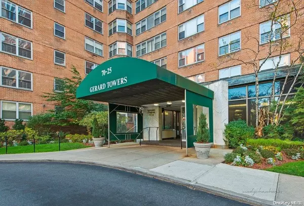 70-25 Yellowstone BLVD #2A, Forest Hills, NY 11375