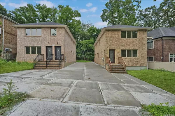 264-50 73rd Ave, Glen Oaks, NY 11004