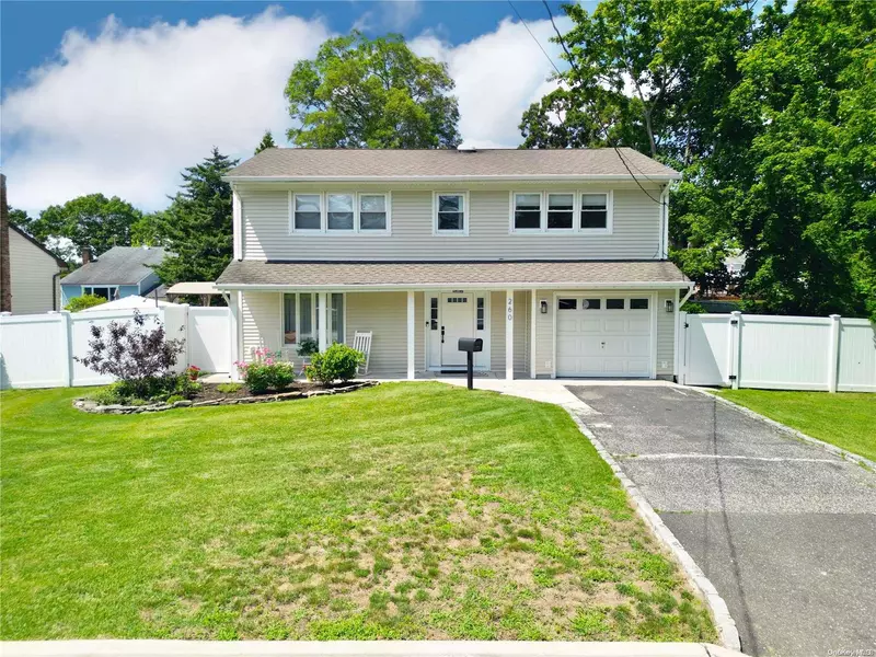 260 W 12th ST, Deer Park, NY 11729