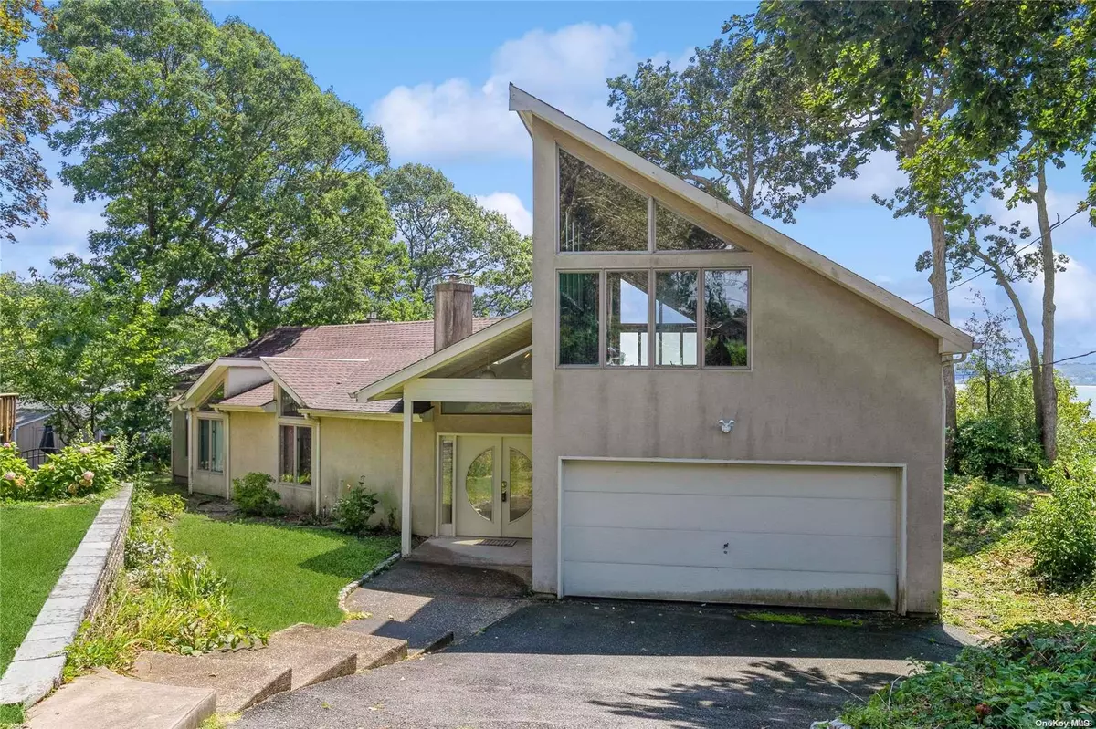 Northport, NY 11768,7 Exeter CT