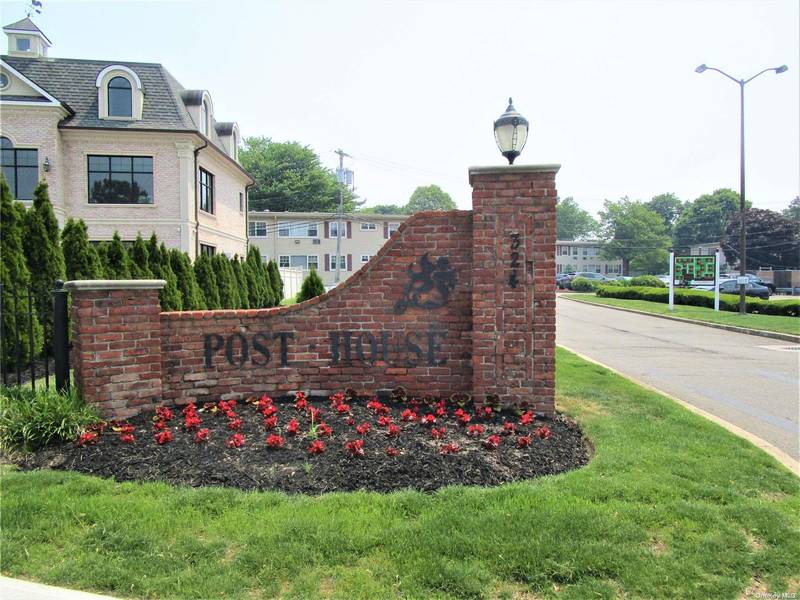 324 Post AVE #5-J, Westbury, NY 11590