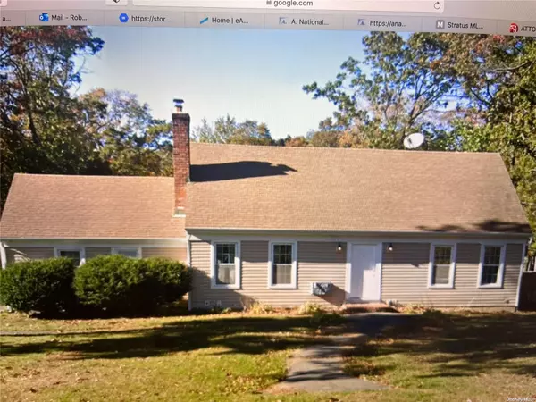 33 Echo AVE, Miller Place, NY 11764