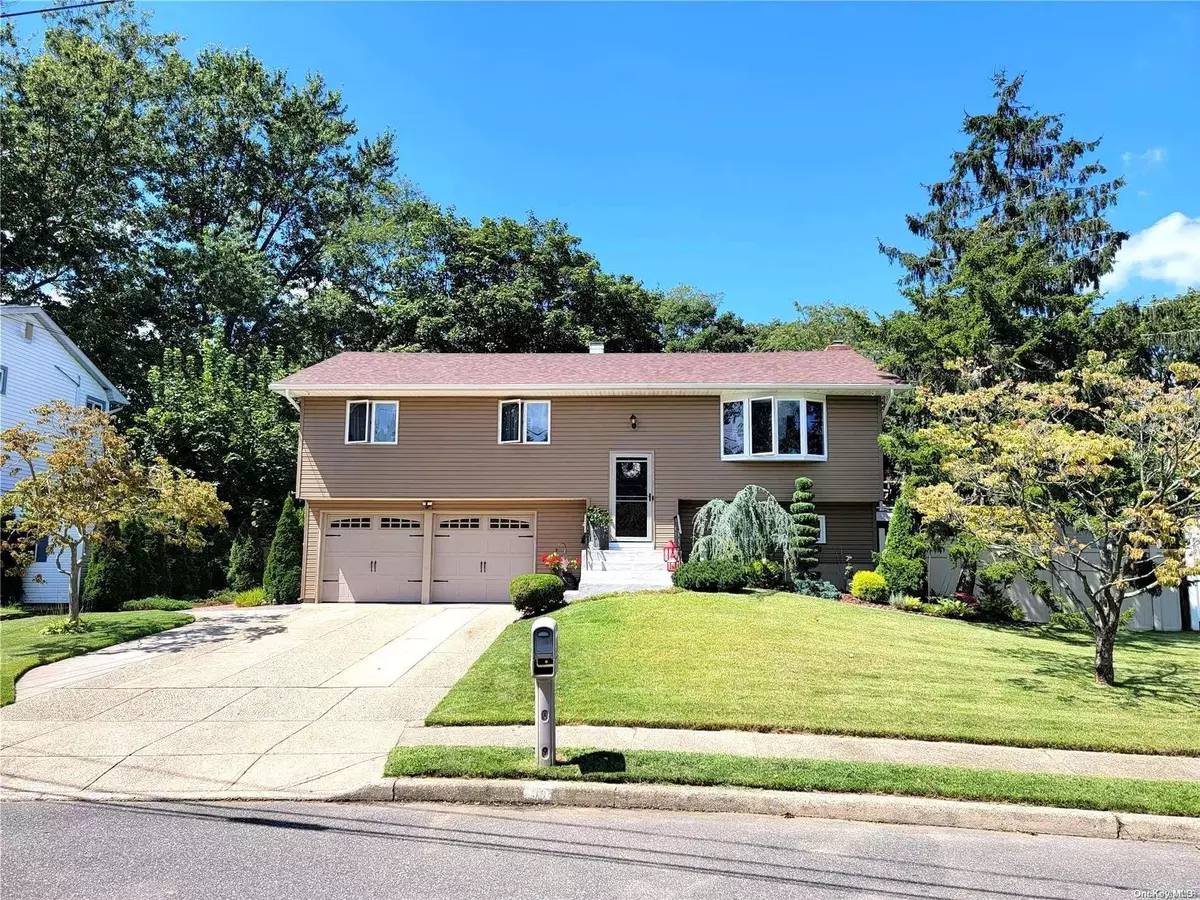 Islip Terrace, NY 11752,99 Jamie ST