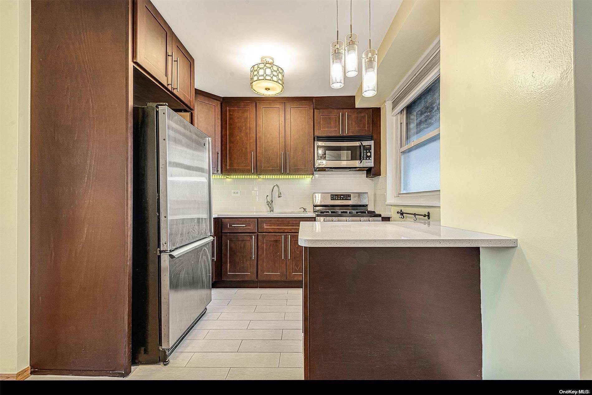 Rego Park, NY 11374,97-07 63rd RD #8L