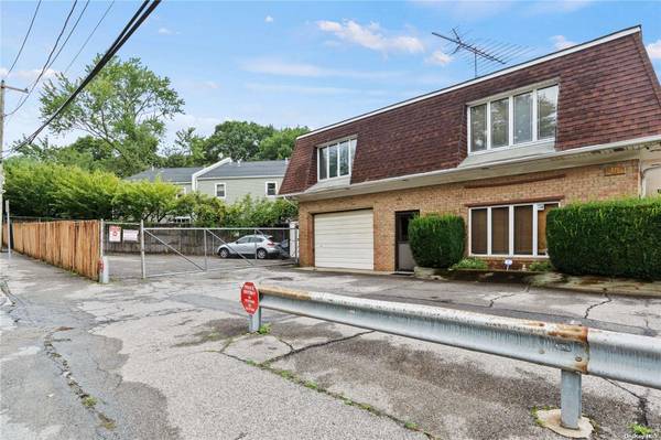 Glen Cove, NY 11542,New ST