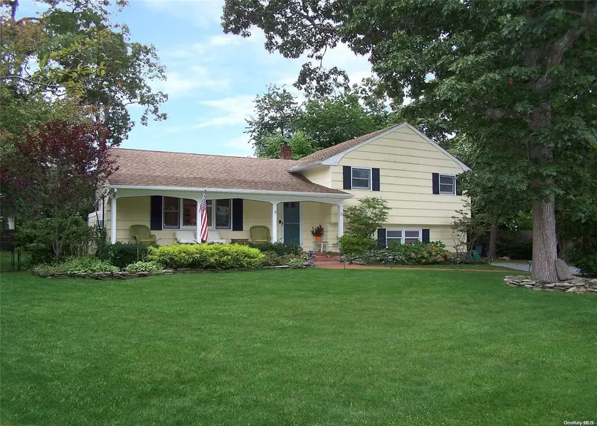 22 Bayview AVE, Blue Point, NY 11715