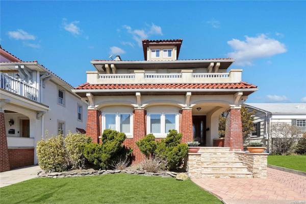 Long Beach, NY 11561,61 W Walnut ST