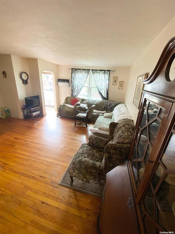 Long Island City, NY 11105,20-65 47th ST