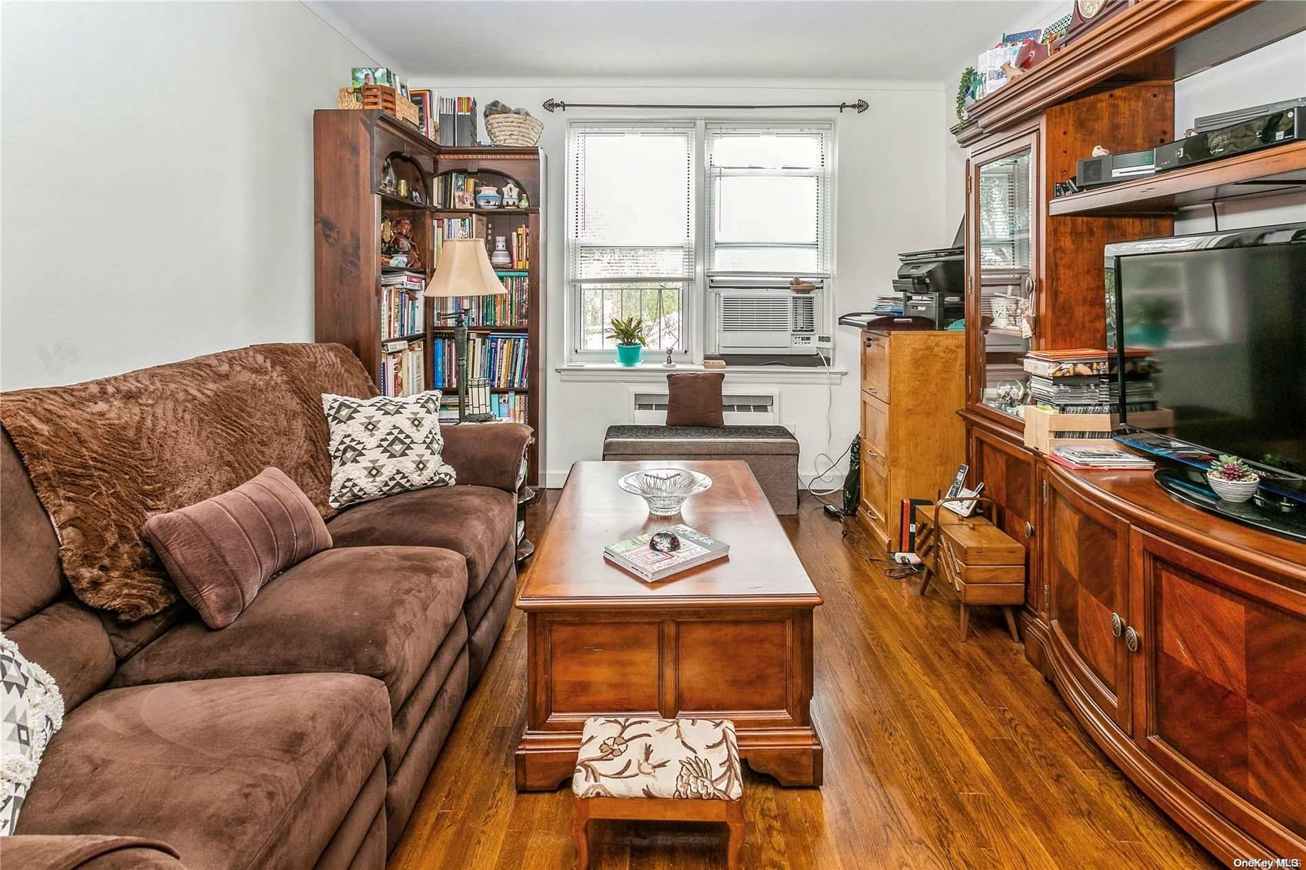110-20 71st AVE #514, Forest Hills, NY 11375