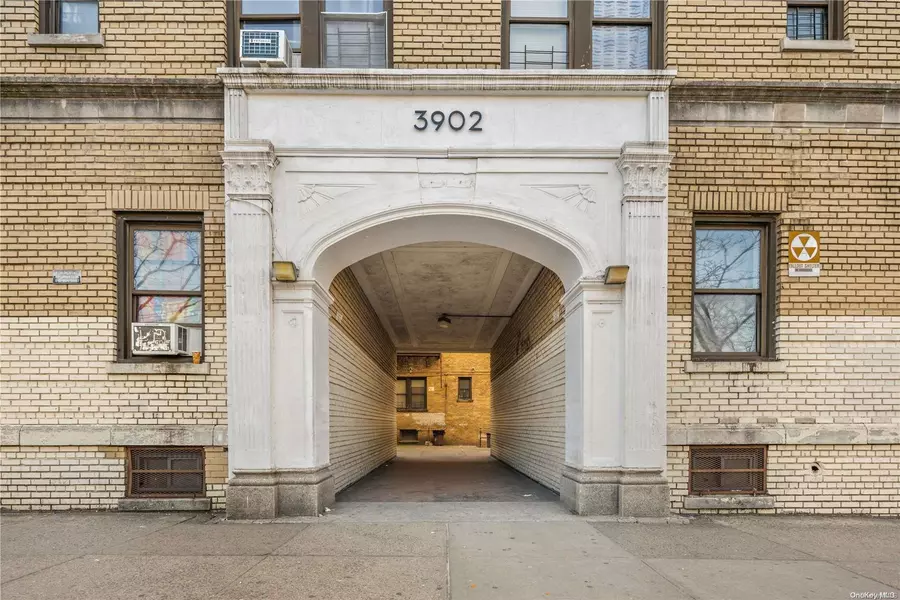 39-02 111th ST, Corona, NY 11368