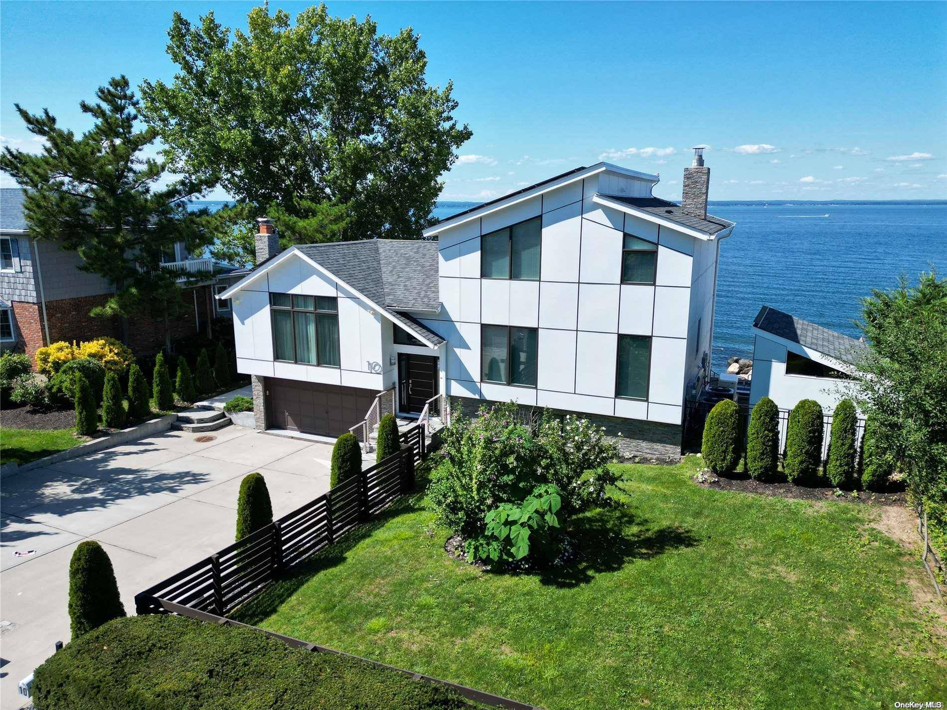 Bayville, NY 11709,10 Leeward Cove