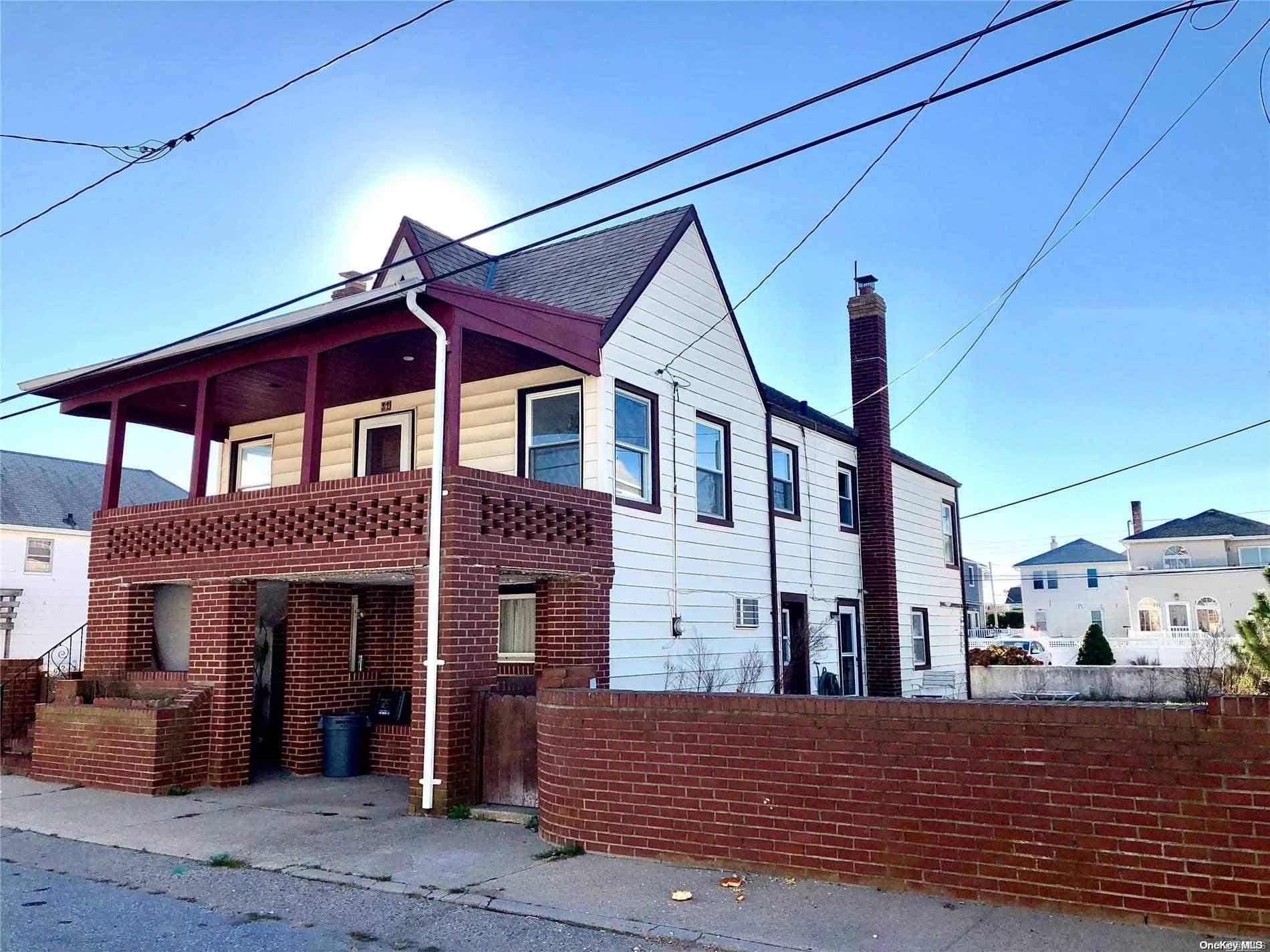 37 Buffalo AVE #UPPER, East Atlantic Beach, NY 11561