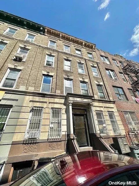 Brooklyn, NY 11213,1309 Lincoln PL