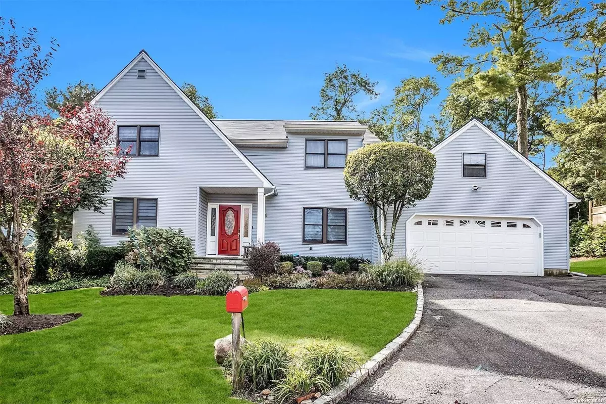 Oyster Bay, NY 11771,918 The Concourse