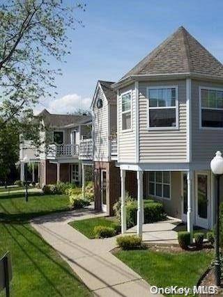 55 Fifth AVE #6, Bay Shore, NY 11706
