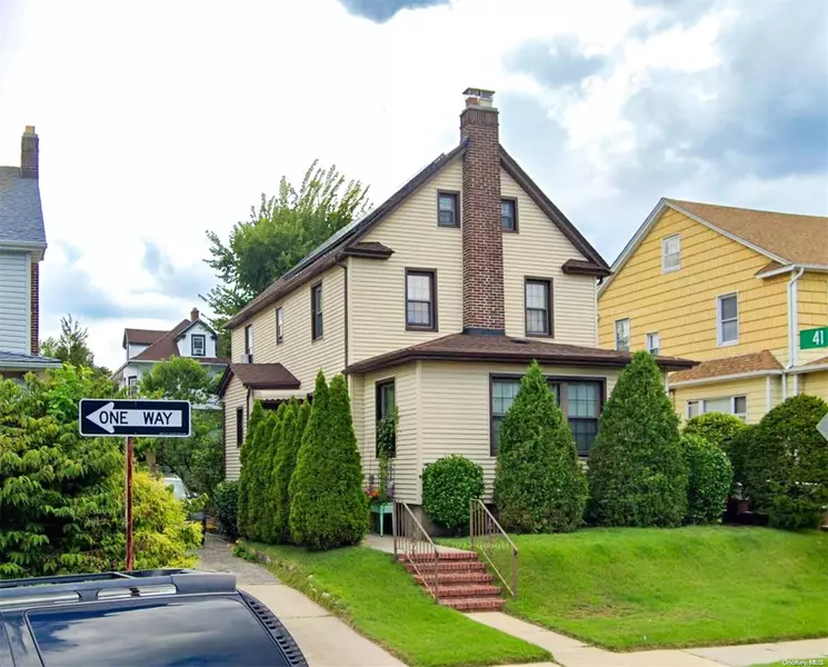40-36 168th ST, Flushing, NY 11358