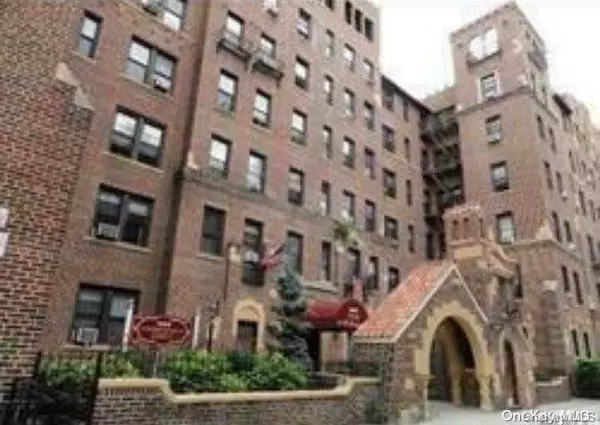 37-21 80th St #4l, Jackson Heights, NY 11372