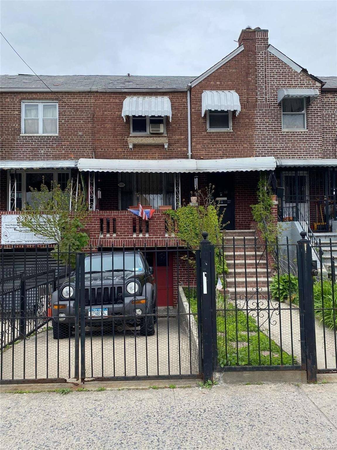 1169 White Plains RD, Bronx, NY 10472