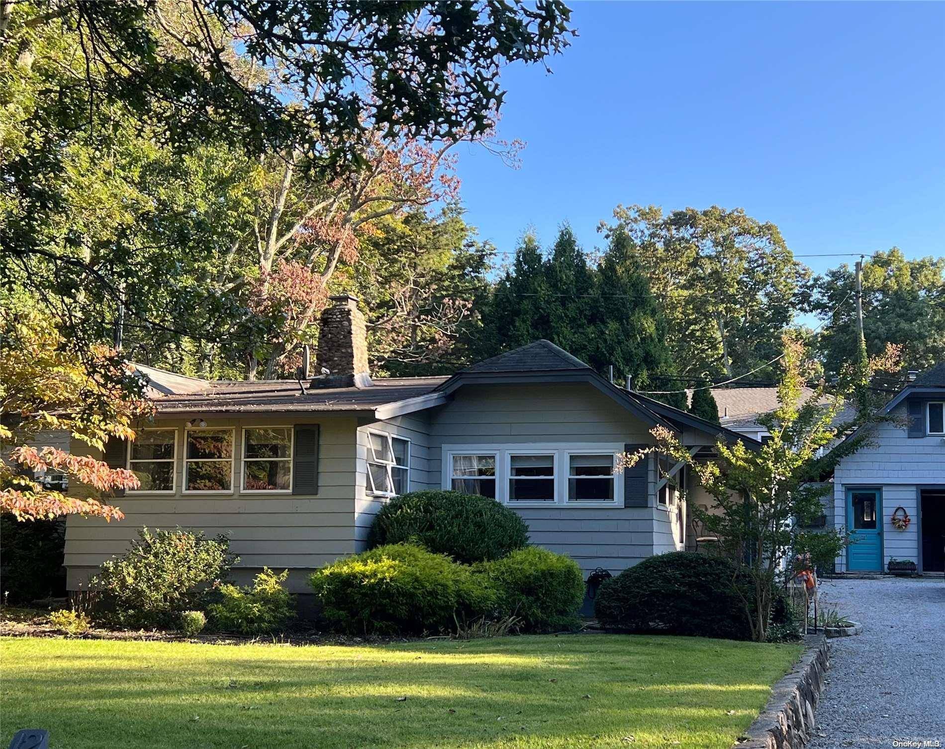 12 Midwood RD, Stony Brook, NY 11790