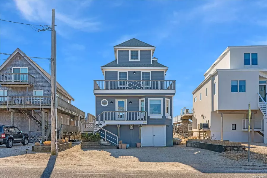 891 Dune RD, Westhampton Dunes, NY 11978