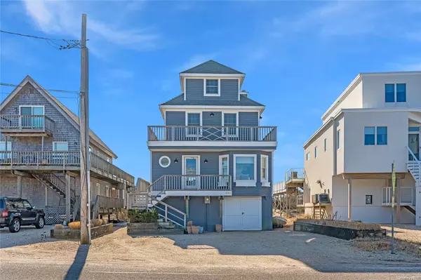 Westhampton Dunes, NY 11978,891 Dune RD