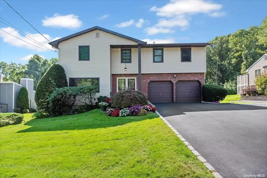 180 Harvard DR, Plainview, NY 11803