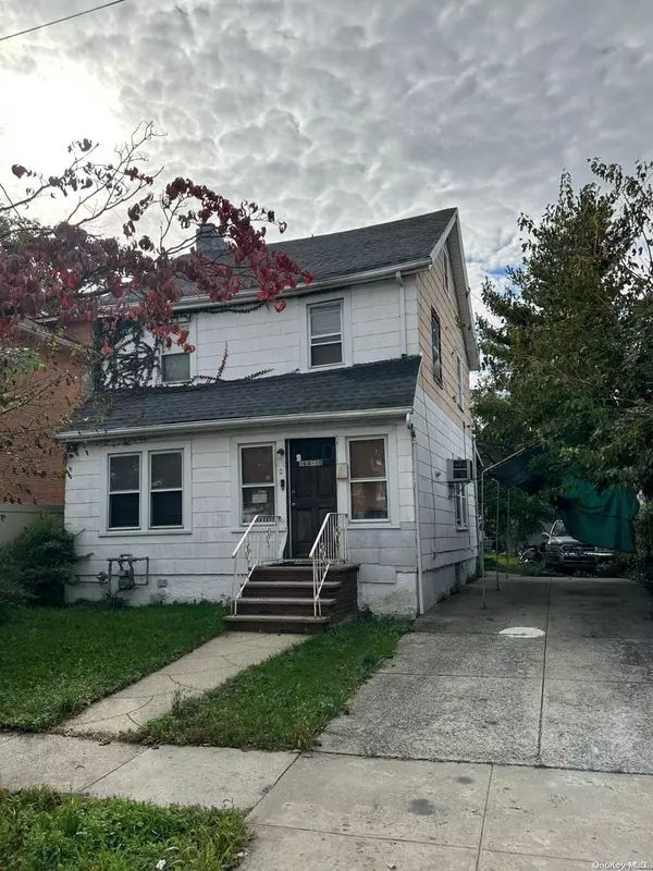 Fresh Meadows, NY 11365,164-10 71 AVE