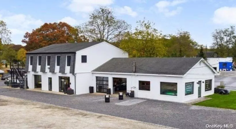 471 County Road 39, Southampton, NY 11968