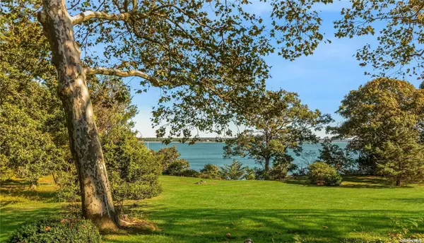New Suffolk, NY 11956,189 Old Harbor RD