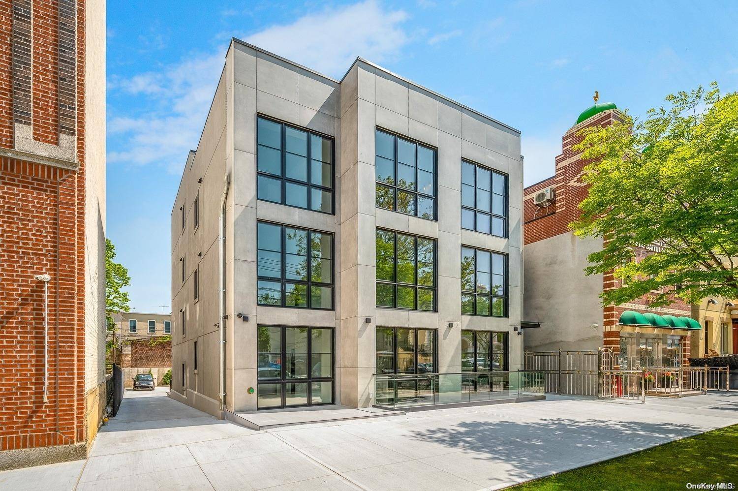 22-19 33rd ST #4B, Long Island City, NY 11105