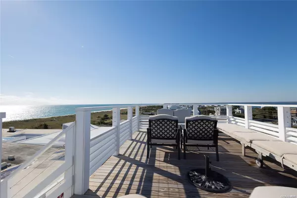 Westhampton Beach, NY 11978,539 Dune RD #18