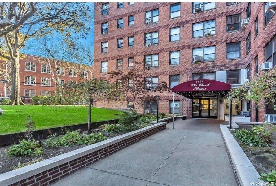 64-34 102 ST #5R, Rego Park, NY 11374