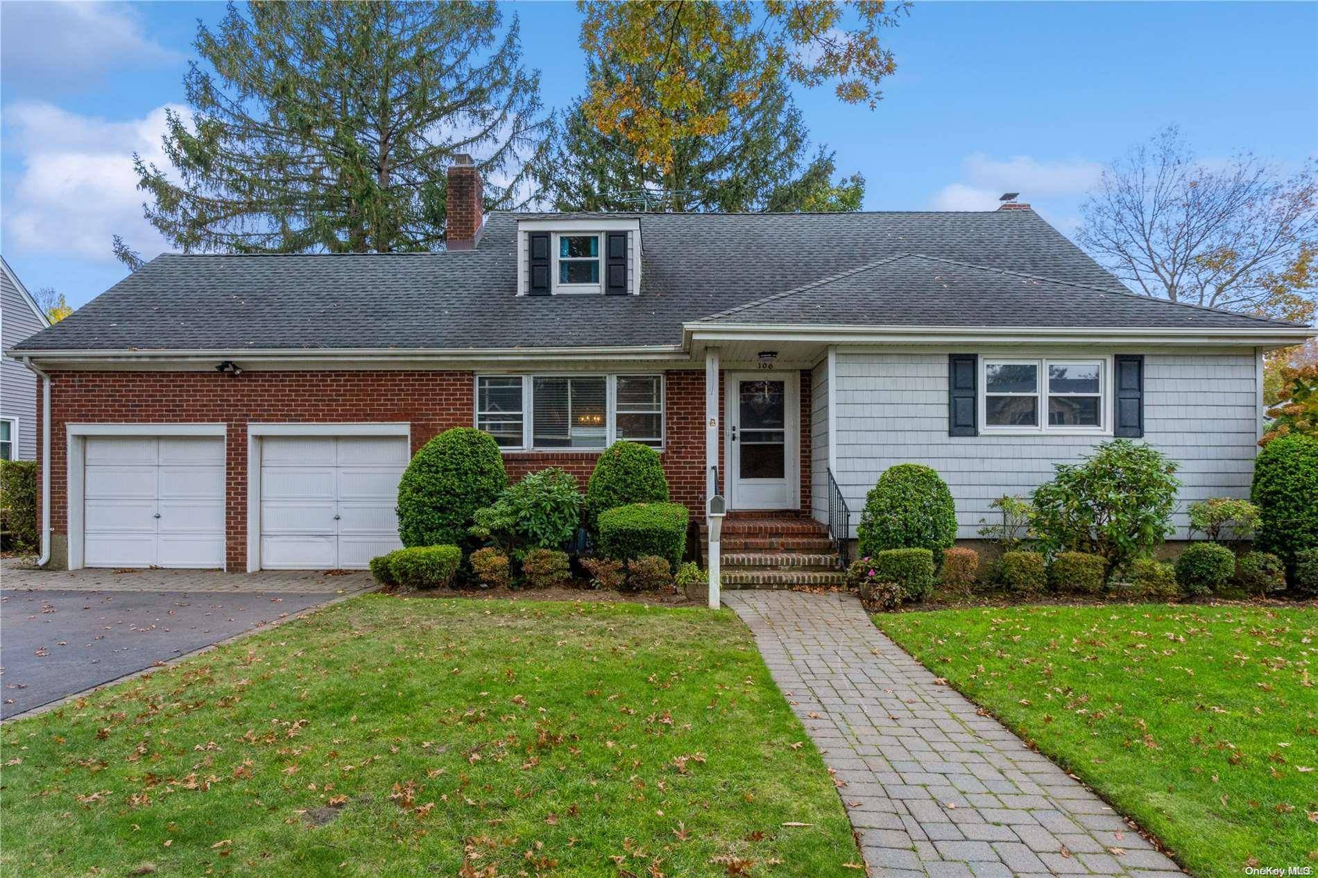 106 Garfield ST, Garden City, NY 11530