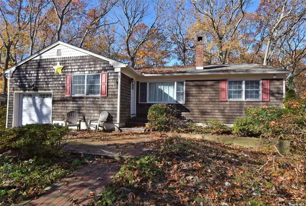 Miller Place, NY 11764,31 Kettle Knoll PATH