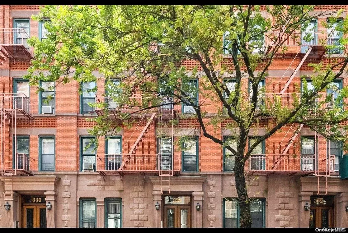 New York (manhattan), NY 10075,334 East 77th ##7