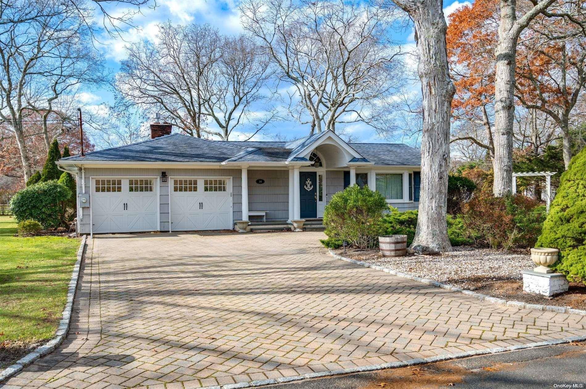 14 Landing LN, East Quogue, NY 11942