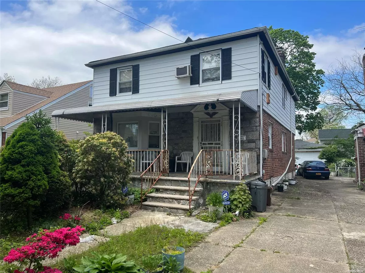 Laurelton, NY 11413,137-08 223rd ST