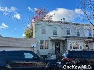 Richmond Hill, NY 11418,94-42 113th ST